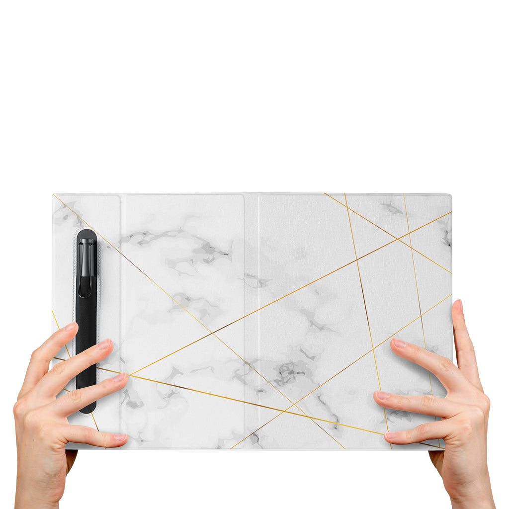 The VistaCase reMarkable Folio with Marble 2020 design is crafted from premium materials and exclusively tailored to fit your reMarkable 2,