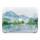 This lightweight, slim hardshell with Landscape design is easy to install and fits closely to protect against scratches