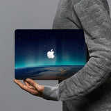 hardshell case with Nature Wonder design combines a sleek hardshell design with vibrant colors for stylish protection against scratches, dents, and bumps for your Macbook